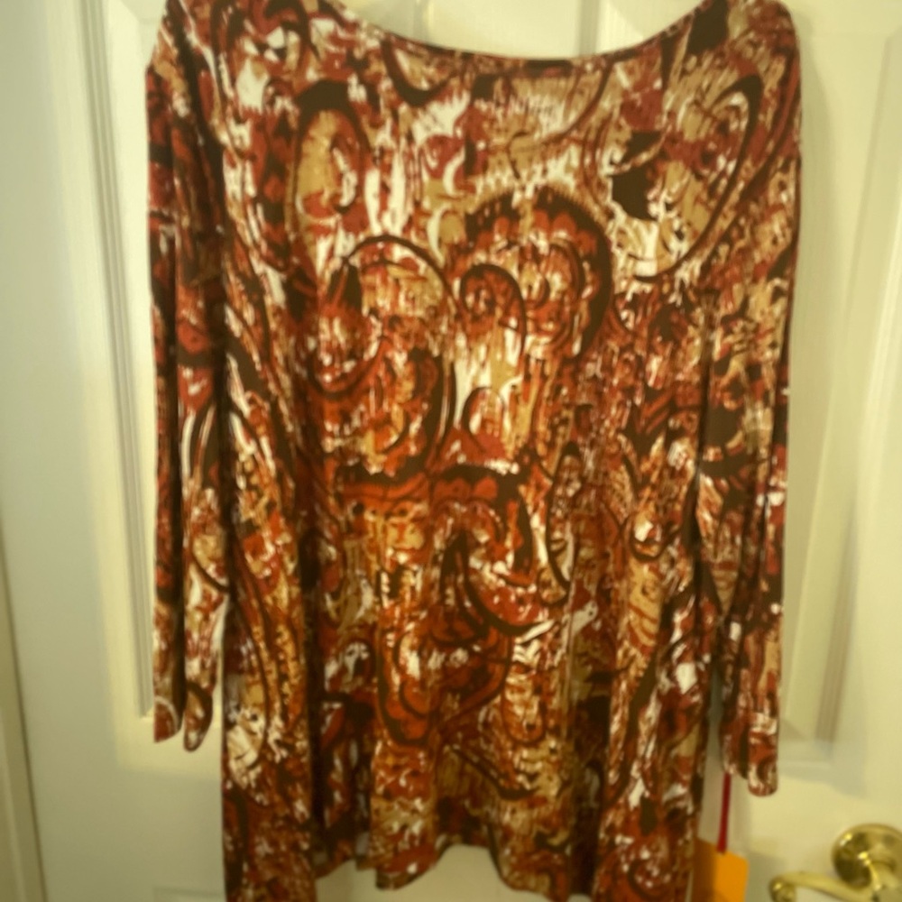 Abstract Red and Brown Long Sleeve Top
Ruby Rd. - Picture 3 of 5